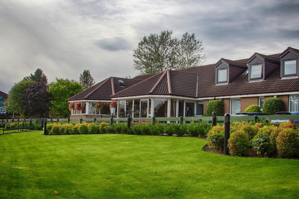 Strathburn Hotel Inverurie By Compass Hospitality Luaran gambar