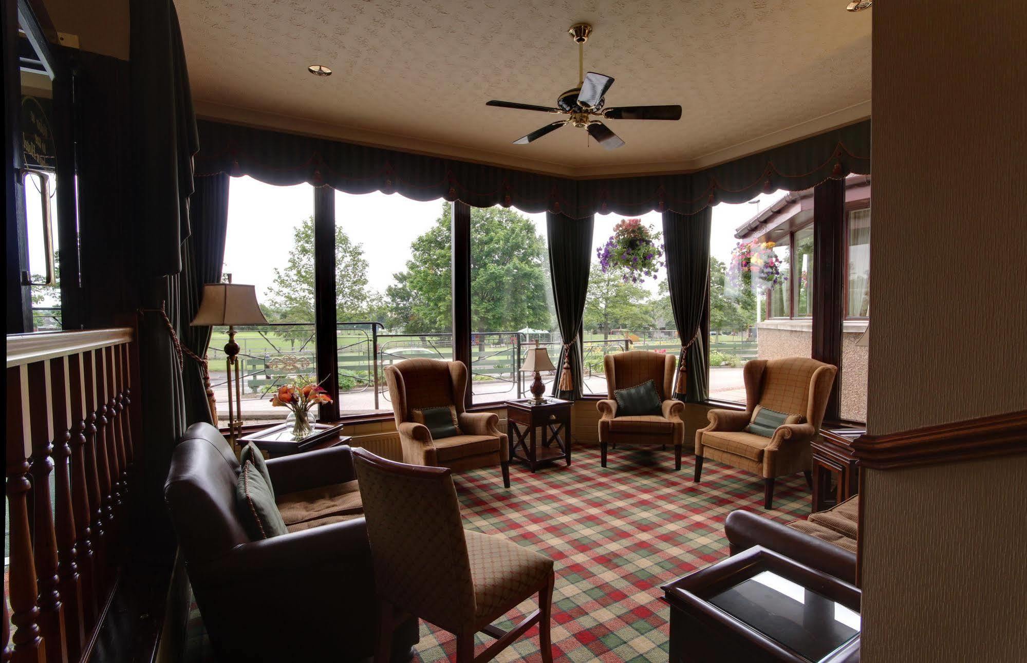 Strathburn Hotel Inverurie By Compass Hospitality Luaran gambar