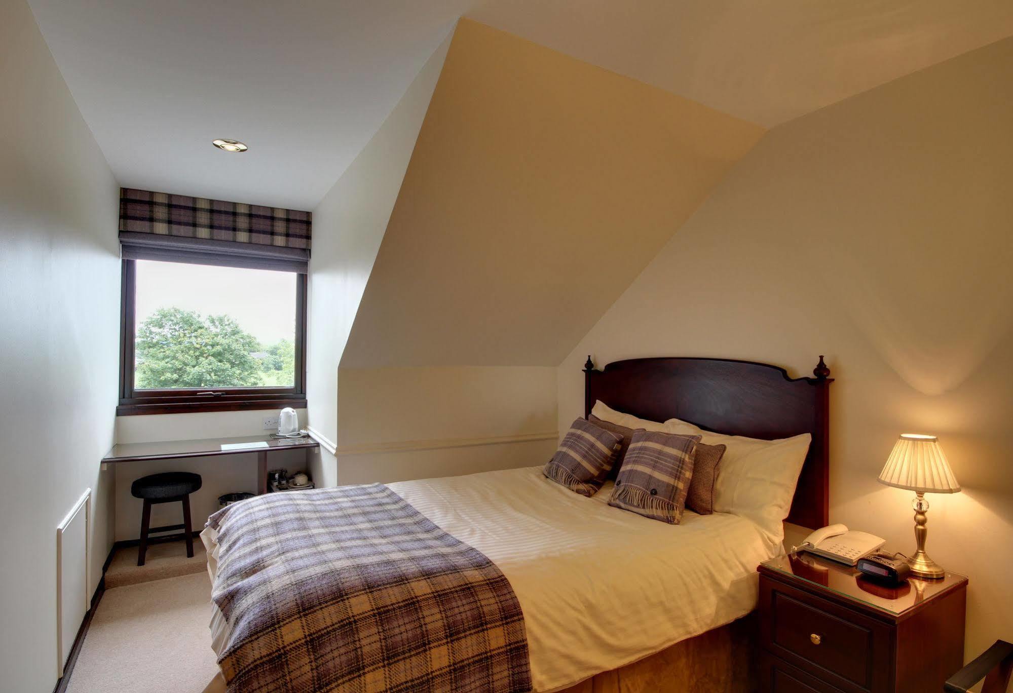 Strathburn Hotel Inverurie By Compass Hospitality Luaran gambar