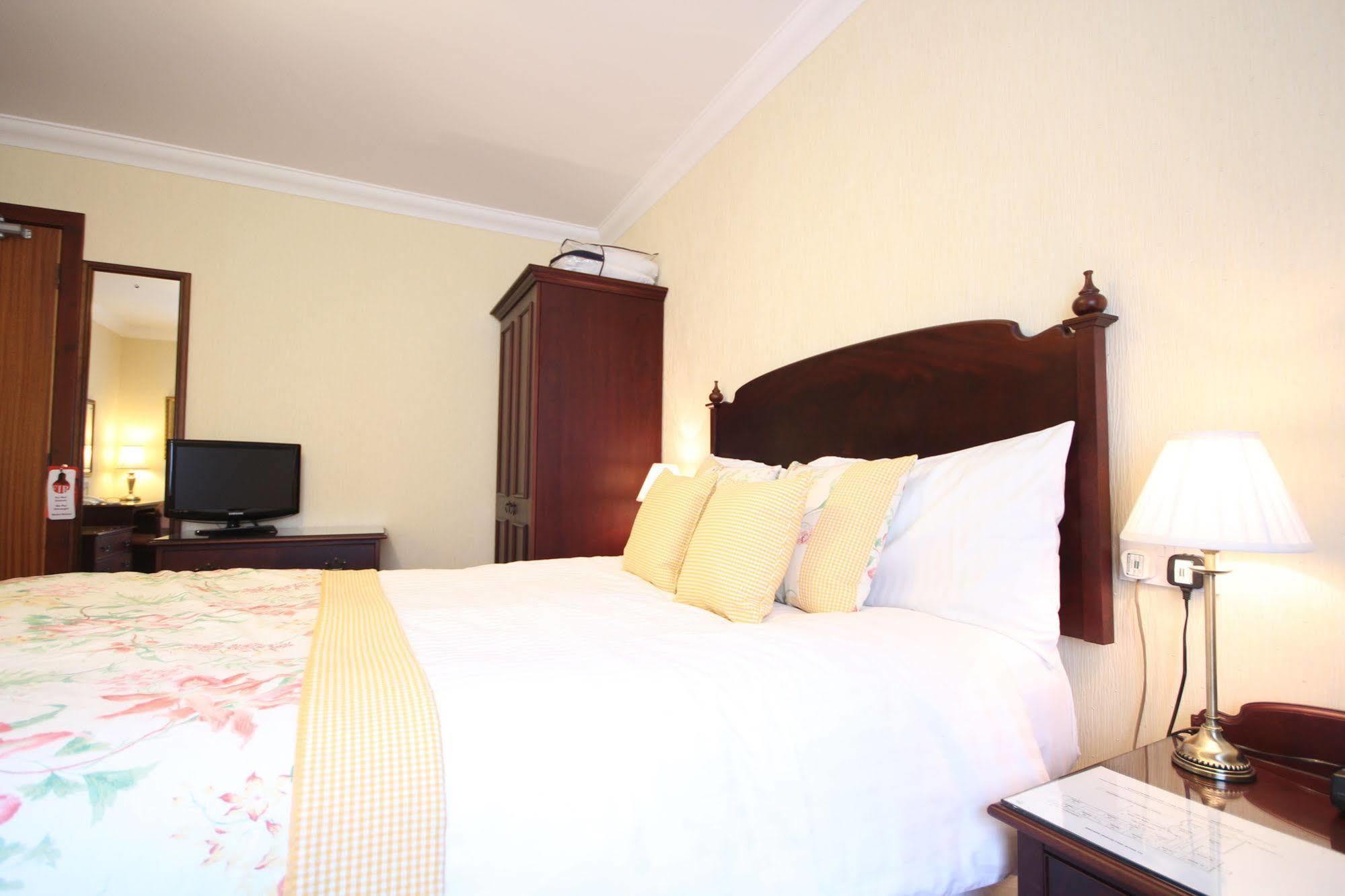 Strathburn Hotel Inverurie By Compass Hospitality Luaran gambar